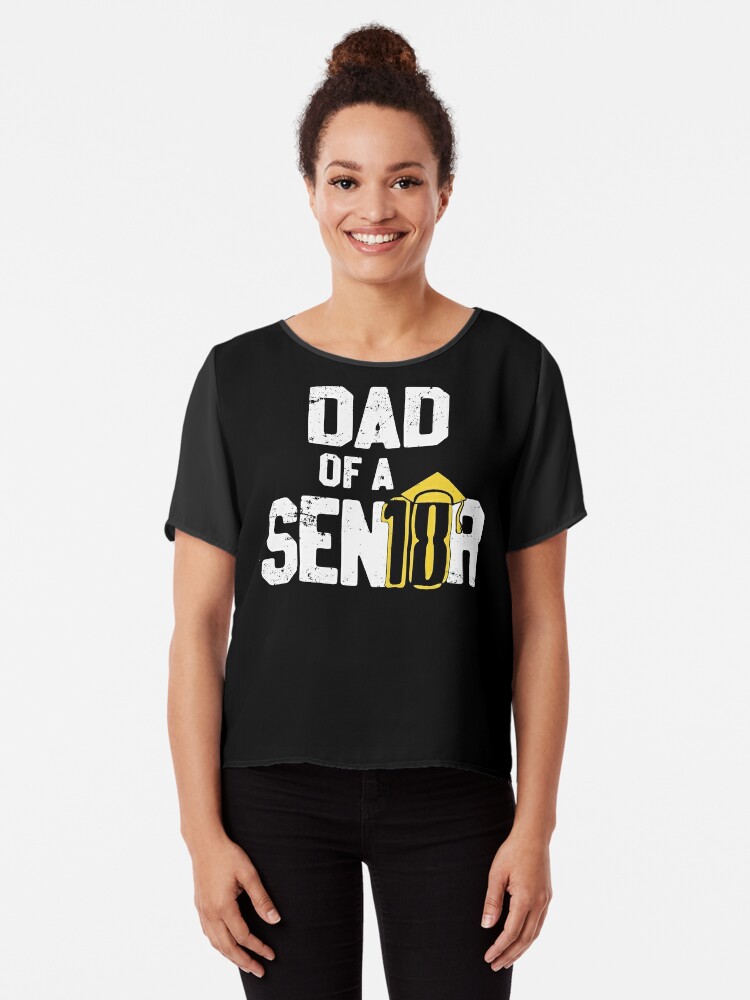 Camiseta «Camisa Senior 2018, de regalo de graduación para papá de SEN18R» de 14thFloor | Redbubble