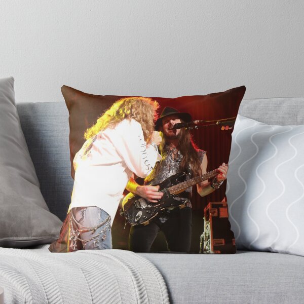Aperçu de l'œuvre David Coverdale et Reb Beach - Whitesnake - Photographie créée et vendue par ConcertImages.