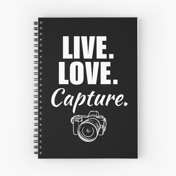 Artikelvorschau, Leben, lieben, einfangen. Lustiges Zitat oder Sprichwort für eine tolle und coole Fotografin-Mutter entworfen und verkauft von NBSStore.