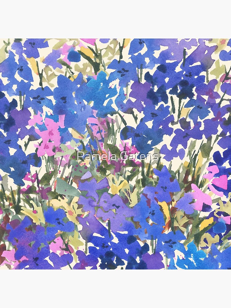 Aperçu 4 sur 4. Coussin avec l'œuvre Fleurs sauvages de la pervenche bleue créée et vendue par PamelaGatens.