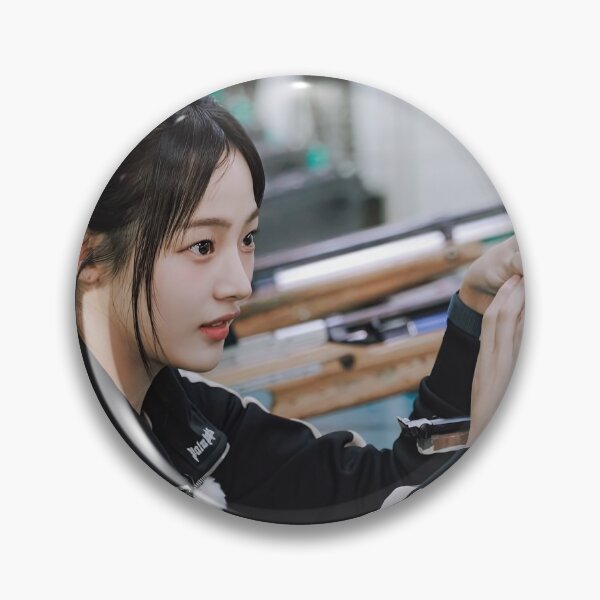 Artikelvorschau, Minji Super Shy Cool With You ETA entworfen und verkauft von Valereekmerch.