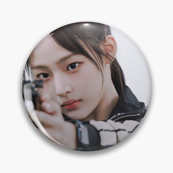Artikelvorschau, Minji Super Shy Cool With You ETA entworfen und verkauft von Valereekmerch.