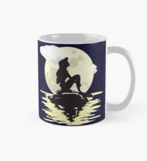 Taza clásica Bajo la luz de la luna