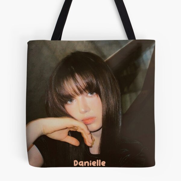Artikelvorschau, Danielle Super Shy Cool With You ETA entworfen und verkauft von Valereekmerch.
