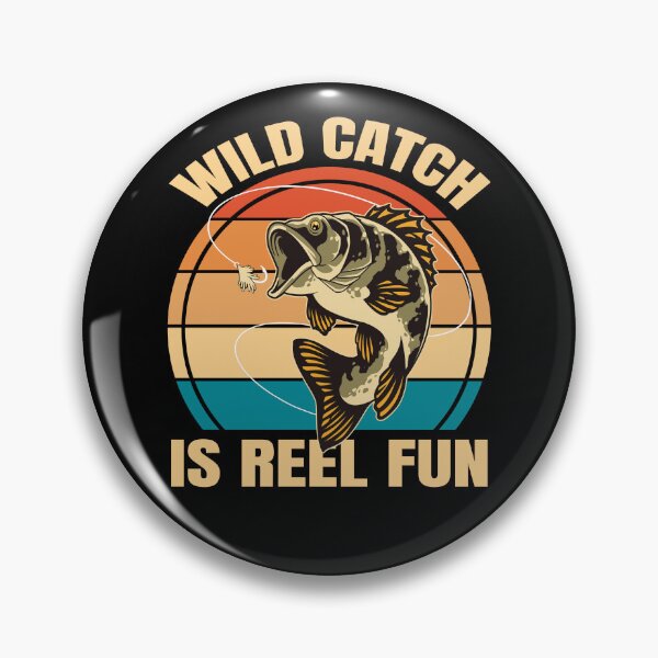 Artikelvorschau, Lustiges Angelliebhaber-Wortspiel „Wild Catch Is Reel“ – Spaß für Angler, Humor, Glücksangeln entworfen und verkauft von Bad Kitty Designz.