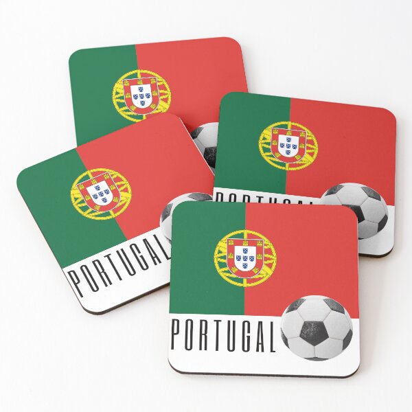 Aperçu de l'œuvre Drapeau du Portugal avec un ballon de football créée et vendue par Frasmosa.