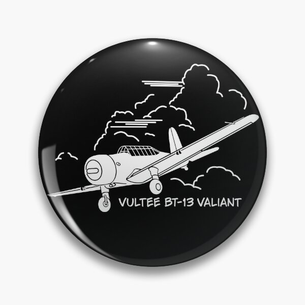 Artikelvorschau, Vultee BT-13 Valiant WW2 Flugzeug fliegen Wolken entworfen und verkauft von MilitaryMart.