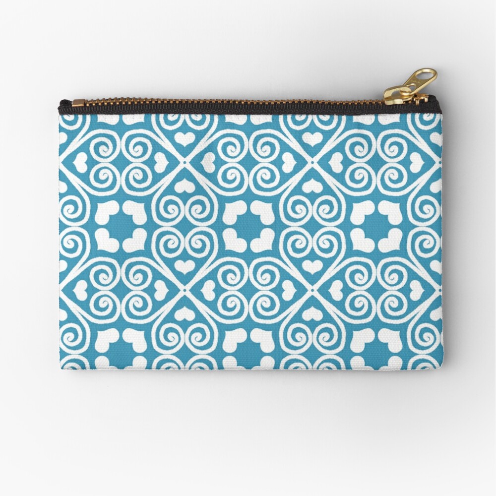 seamless pattern white-hearts printed on a zipper pouch