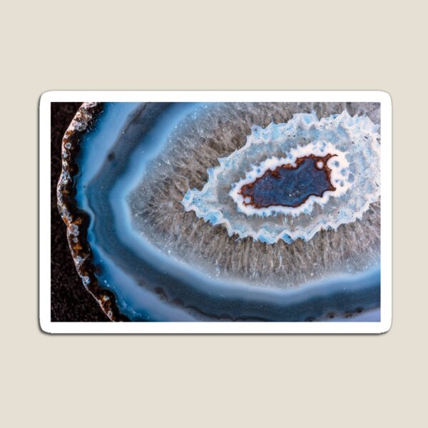 Ringed agate 3099 Magnet