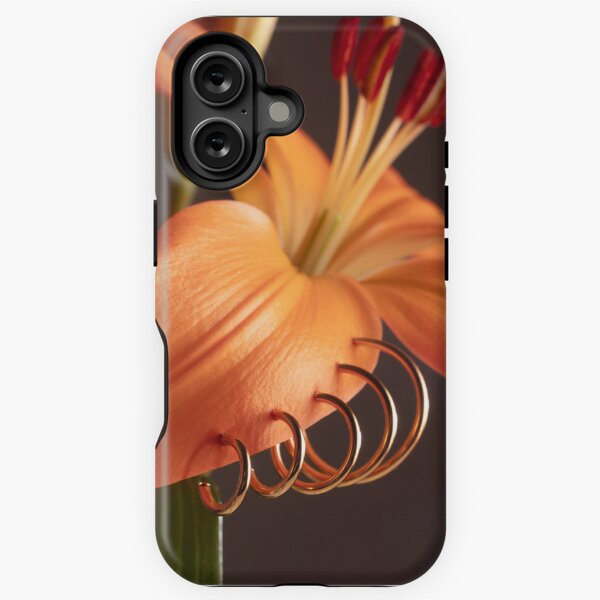 Lily with earrings Funda resistente para iPhone