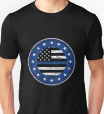 Thin Blue Line Police USA Crest Star Badge Retro Unisex T-Shirt
