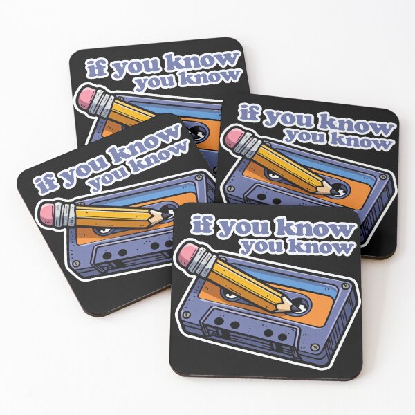Artikelvorschau, Kassette und Bleistift IYKYK entworfen und verkauft von Pop Culture Shirts.