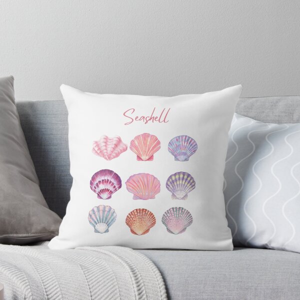 Aperçu de l'œuvre Pink Seashell Beach Summer Fun Classic T-shirt créée et vendue par ThinkNature!.