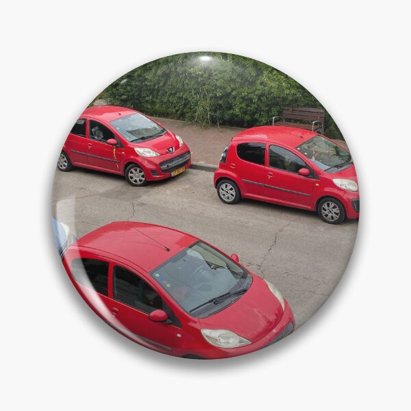 Artikelvorschau, Willkommen zur Tiny Red Car Convention entworfen und verkauft von ZeroTechnique.