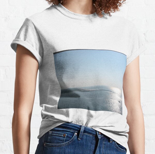 Sun, water, sky , ocean, ship, glare Classic T-Shirt