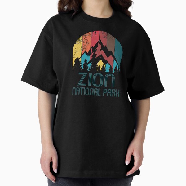 Vista previa del artículo con la obra «Regalo o recuerdo del parque nacional de Zion T Shirt», diseñado y vendido por Theodore Cory.