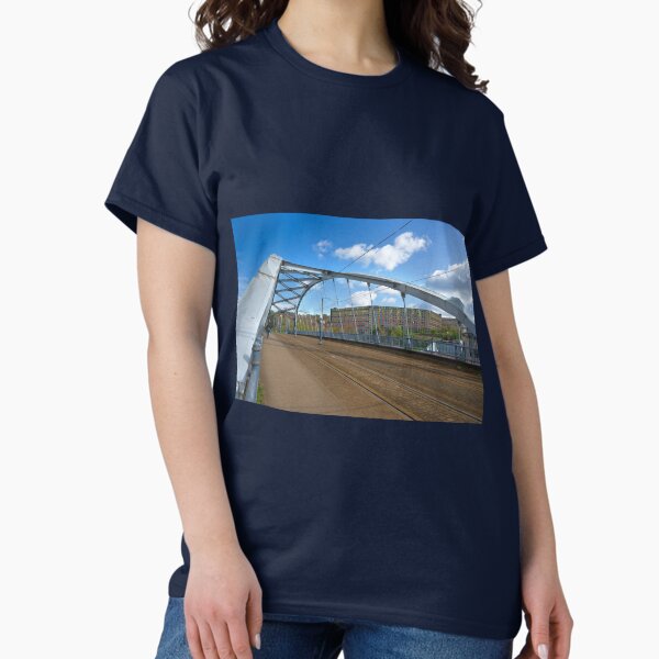 Aperçu de l'œuvre Paysage urbain du tramway de Sheffield créée et vendue par Alisonchambers2.