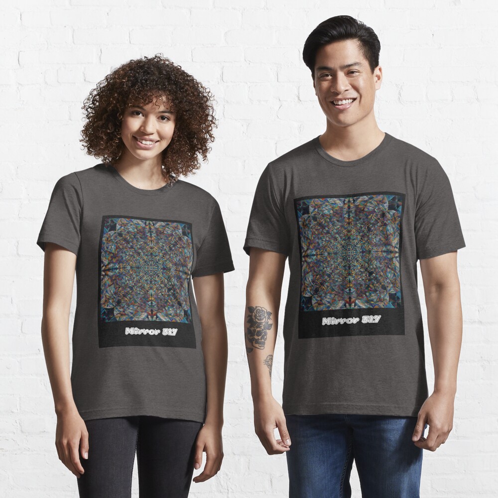 Aperçu de l'œuvre T-shirt essentiel créée et vendue par oduchossoir.
