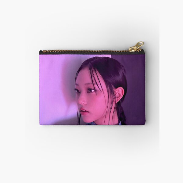 Artikelvorschau, Haerin Super Shy Cool mit dir ETA Neuer Zip entworfen und verkauft von Valereekmerch.