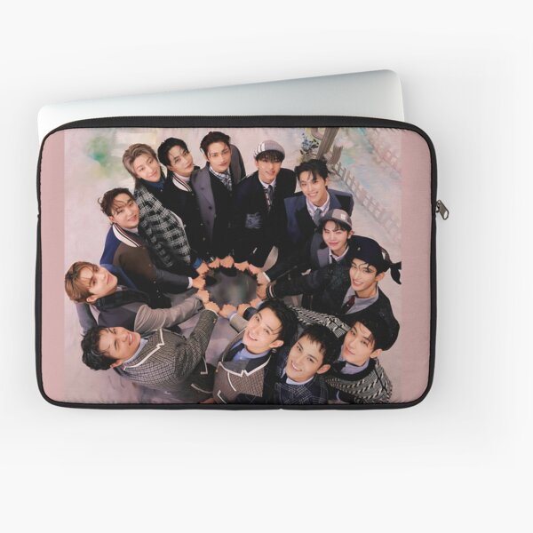 K-POP+アジア SEVENTEEN - SEVENTEEN Collage Laptop Case Seventeen Kpop Group Members black and white Kpop RGB Color