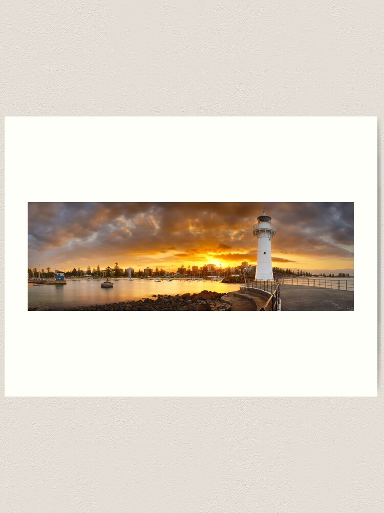 Alternate view of Wollongong Breakwater Lighthouse, New South Wales, Australia Art Print