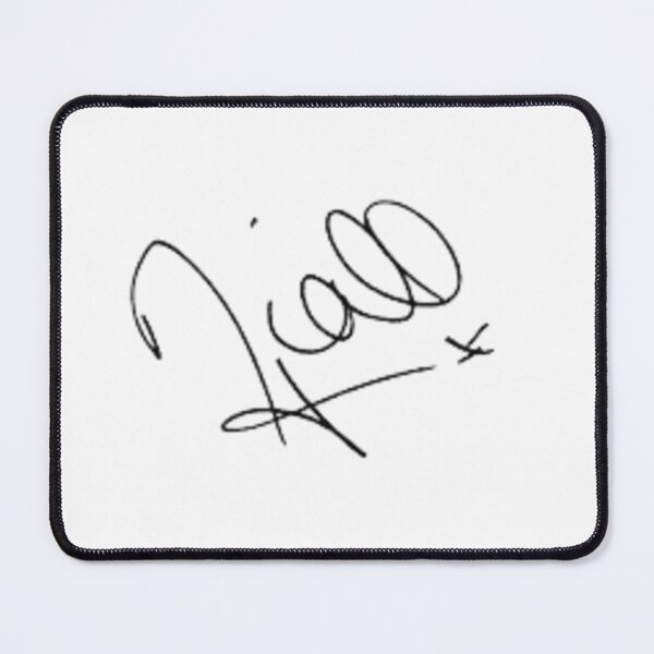 ur,mouse_pad_small_flatlay,