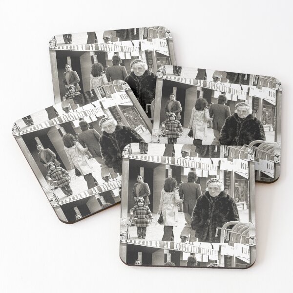 Item preview, vr 3655 / finition 2024 - Olivier Reporter Photo sur: 64 - Les Gens de Paris 1975 " Hollywood cinéma & la Rencontre Improbable de 3 Générations sur son Boulevard - Okaio-Umin Créations  designed and sold by o.okaïo.