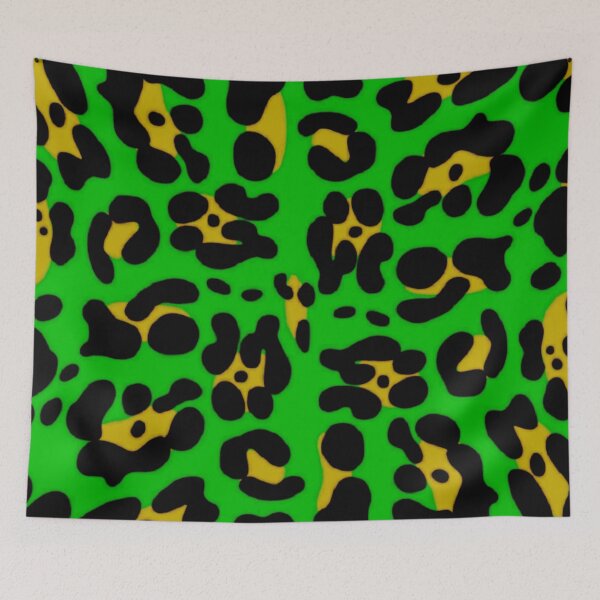 Artikelvorschau, Animalprint in Grün entworfen und verkauft von Roxburylane.