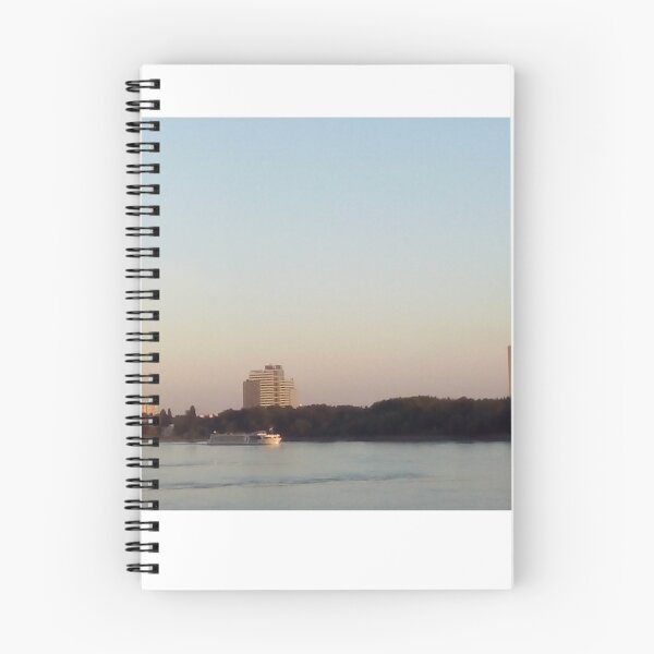 Artikelvorschau, Donau, Boot und blauer Himmel entworfen und verkauft von miaterinka.