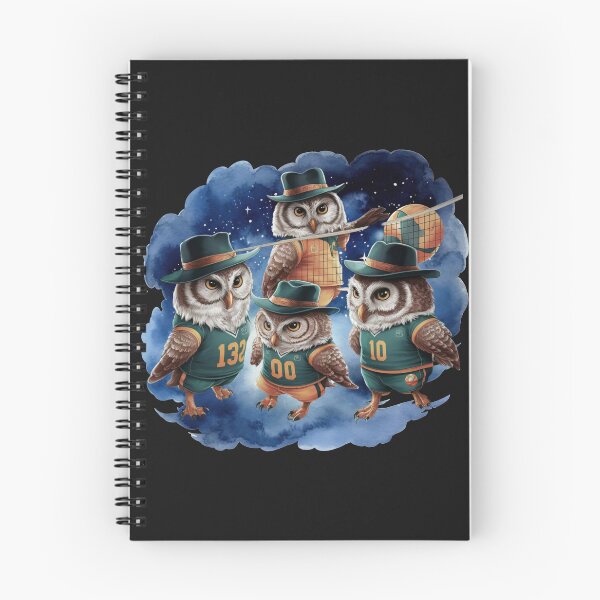 Aperçu de l'œuvre Conception de T-shirt de l'équipe de volley-ball « Owls of the Court », Volleyball animalier créée et vendue par TrendyGraphTees.