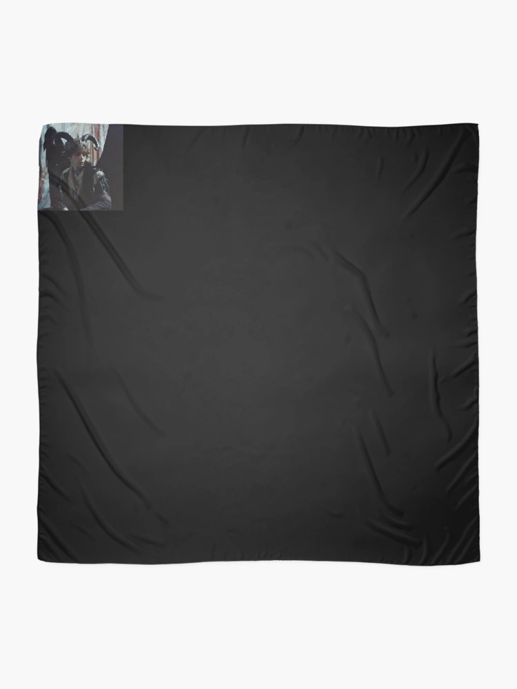 Thumbnail 2 of 3, Scarf, Azazel | Photography designed and sold by ComicsFactory.