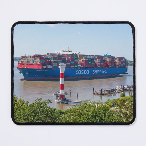 Artikelvorschau, Cosco Containerschiff und Leuchtturm an der Elbe, Stadtteil Blankenese entworfen und verkauft von Torsten Krüger.