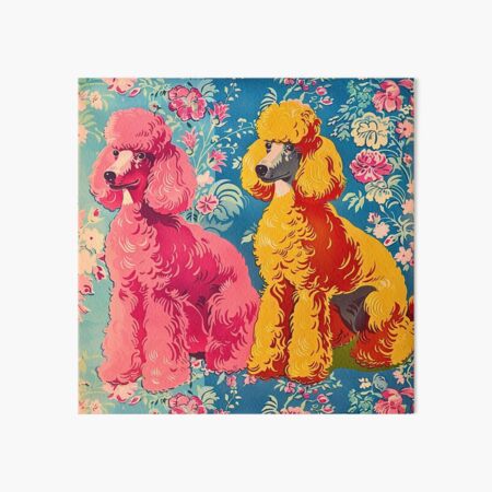 Artikel-Vorschau von 1950er Jahre rosa und orange Pudel auf Vintage floralen Hintergrundmuster, designt und verkauft von HollywoodInked.