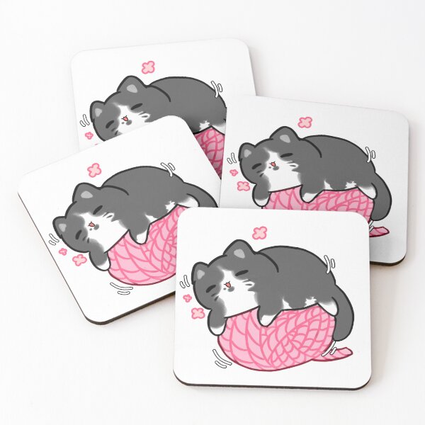 Artikelvorschau, Die Katze spielt glücklich mit einem Wollknäuel entworfen und verkauft von Little KAIJU.
