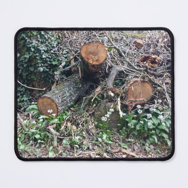 Item preview, #333 |☼| 3-Pronged Logs (Matlock Bath) designed and sold by Naean H.F. (Nez Man).