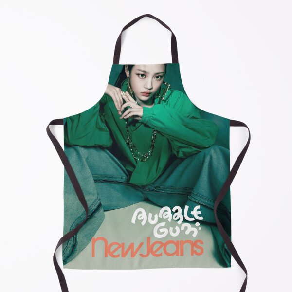 Artikelvorschau, Minji Bubble Gum Super Shy Cool With You ETA Neuer Reißverschluss entworfen und verkauft von Valereekmerch.