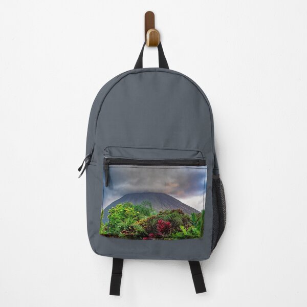 Vista previa del artículo con la obra «Volcán Arenal - La Fortuna, Costa Rica», diseñado y vendido por Kathy Weaver.