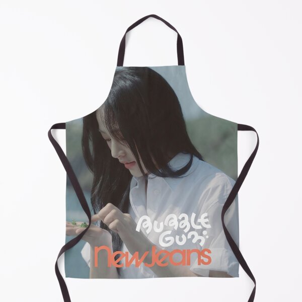 Artikelvorschau, Minji Bubble Gum Super Shy Cool With You ETA Neuer Reißverschluss entworfen und verkauft von Valereekmerch.