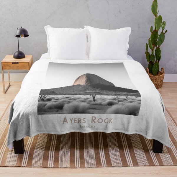Artikelvorschau, Vintage Ayers Rock, Uluru, Australien, Reiseplakat – Minimalistisches Retro Design entworfen und verkauft von pod24.