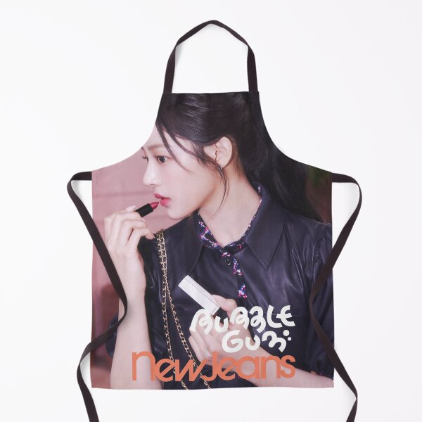 Artikelvorschau, Minji Bubble Gum Super Shy Cool With You ETA Neuer Reißverschluss entworfen und verkauft von Valereekmerch.