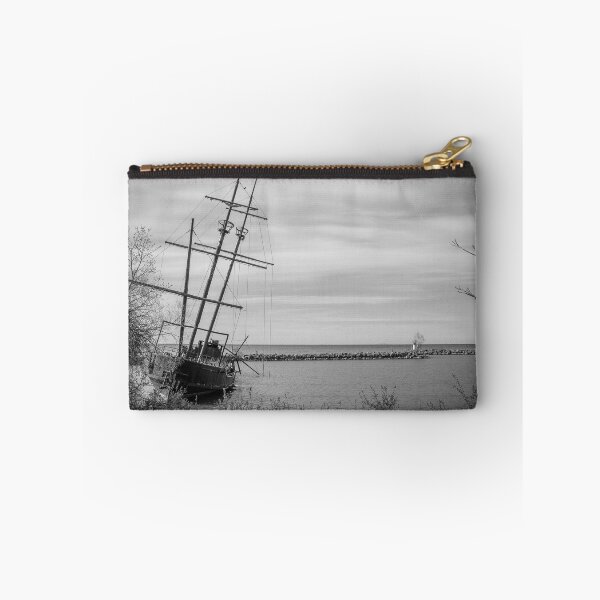 Aperçu de l'œuvre La Grande Hermine à Jordan Harbour, Ontario BW créée et vendue par jrtwynam.