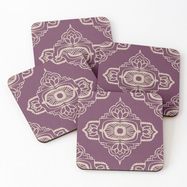 Aperçu de l'œuvre Ajna Padma Pattern - Beet + Dove créée et vendue par Irene Estelle.