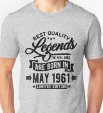Camiseta unisex Legends are born in may 1961