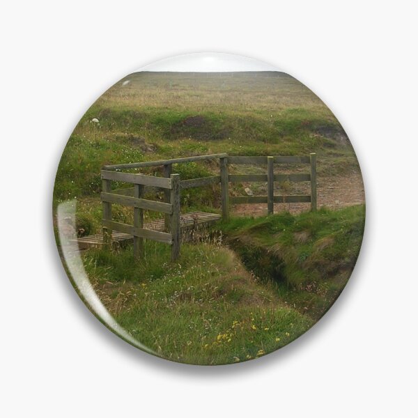 Artikelvorschau, Klippenpfad auf Mull Head, Orkneyinseln, Großbritannien entworfen und verkauft von lezvee.