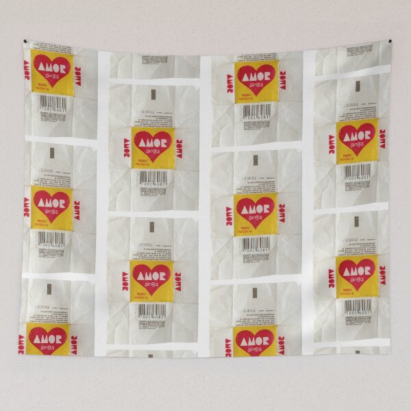 Item preview, amor designed and sold by betofaria.