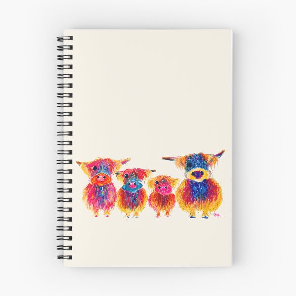 Artikelvorschau, HIGHLAND COW PRINT Schottisch „La FaMiLia“ VON SHIRLEY MACARTHUR entworfen und verkauft von Shirley MacArthur Art.