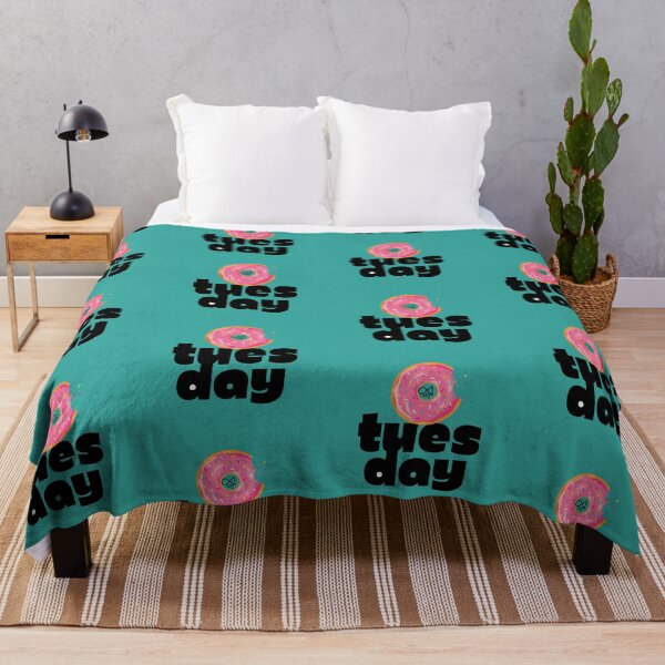 Aperçu de l'œuvre LaMaisonOfMY QUOTIDIENNE MARDIS TEES COLLECTION NO.7 créée et vendue par LaMaisonOfMY.