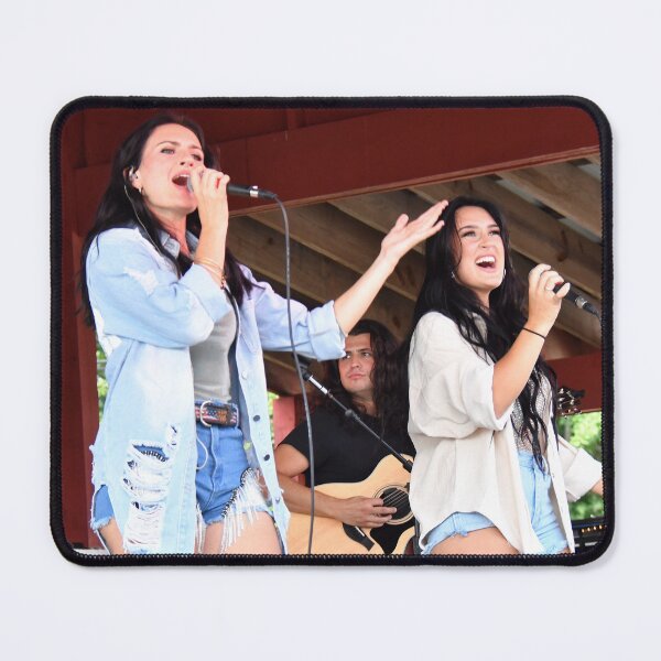Item preview, Presley & Taylor - Photograph designed and sold by ConcertImages.