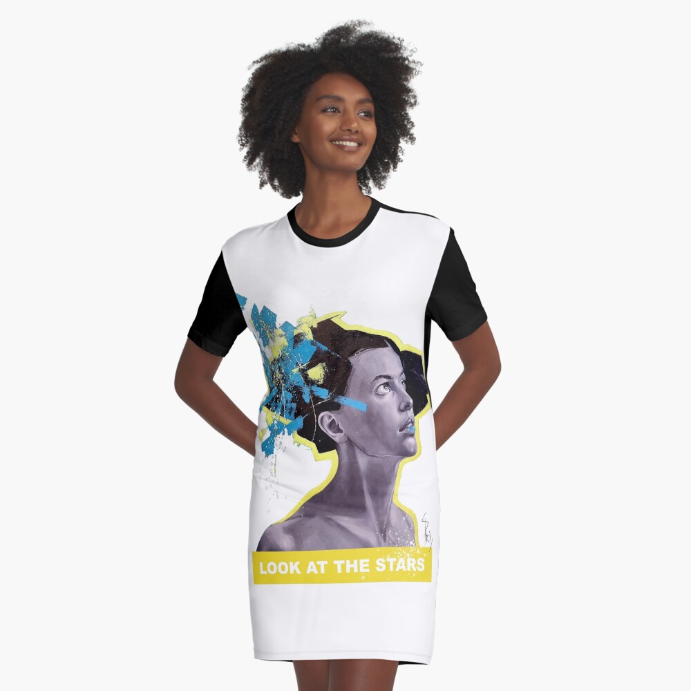 Aperçu de l'œuvre Robe t-shirt créée et vendue par Aldarane.