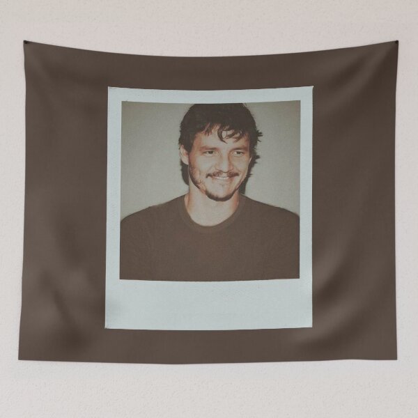 Artikelvorschau, Pedro Pascal Vintage-Fotografie entworfen und verkauft von littlestories11.